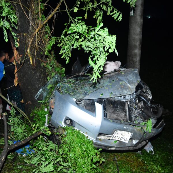 Tragic road accident:5 killed & 2 others injured