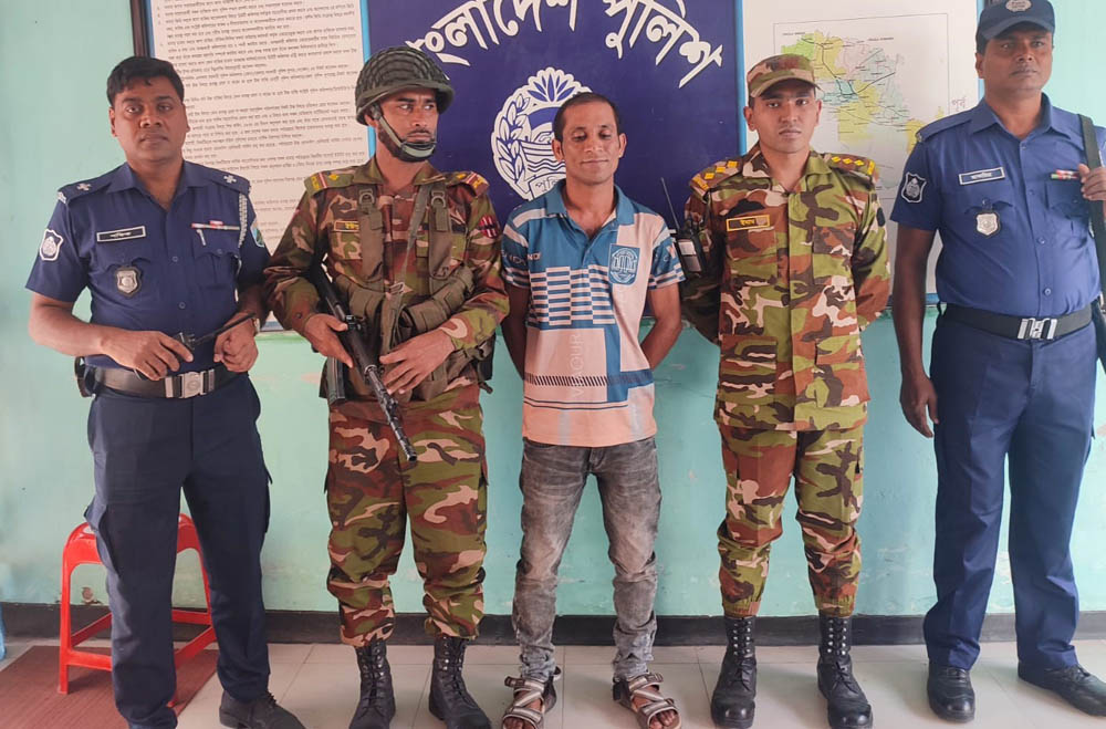 Hospital broker arrested at army operation in Pabna General Hospital